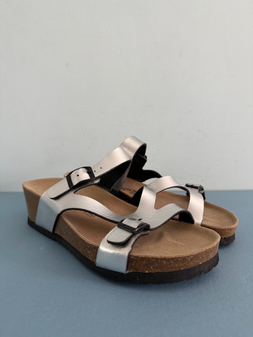 Maibulun Criss Cross Silver Buckle‎ Strap Comfort Sandals